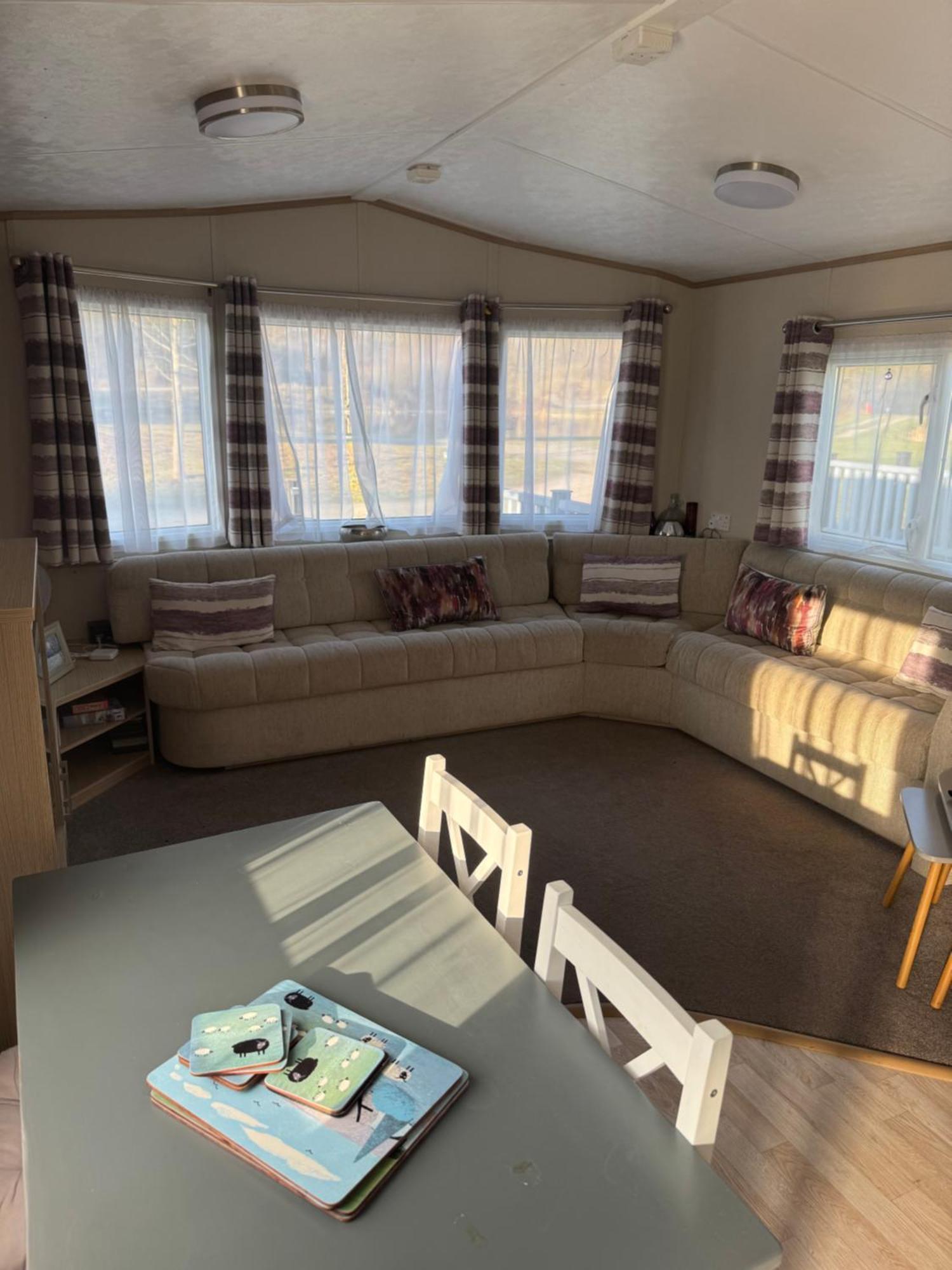 2 Bedroom Lakeview Lodge - Ensuite & Balcony Deck 칸포스 외부 사진